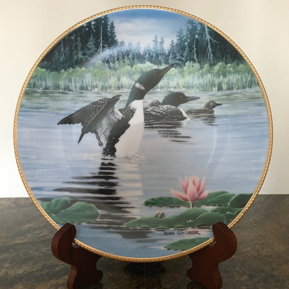 Don Li-Leger Regal Wings Loon Plate 1992 | Voice of the North | Dominion China